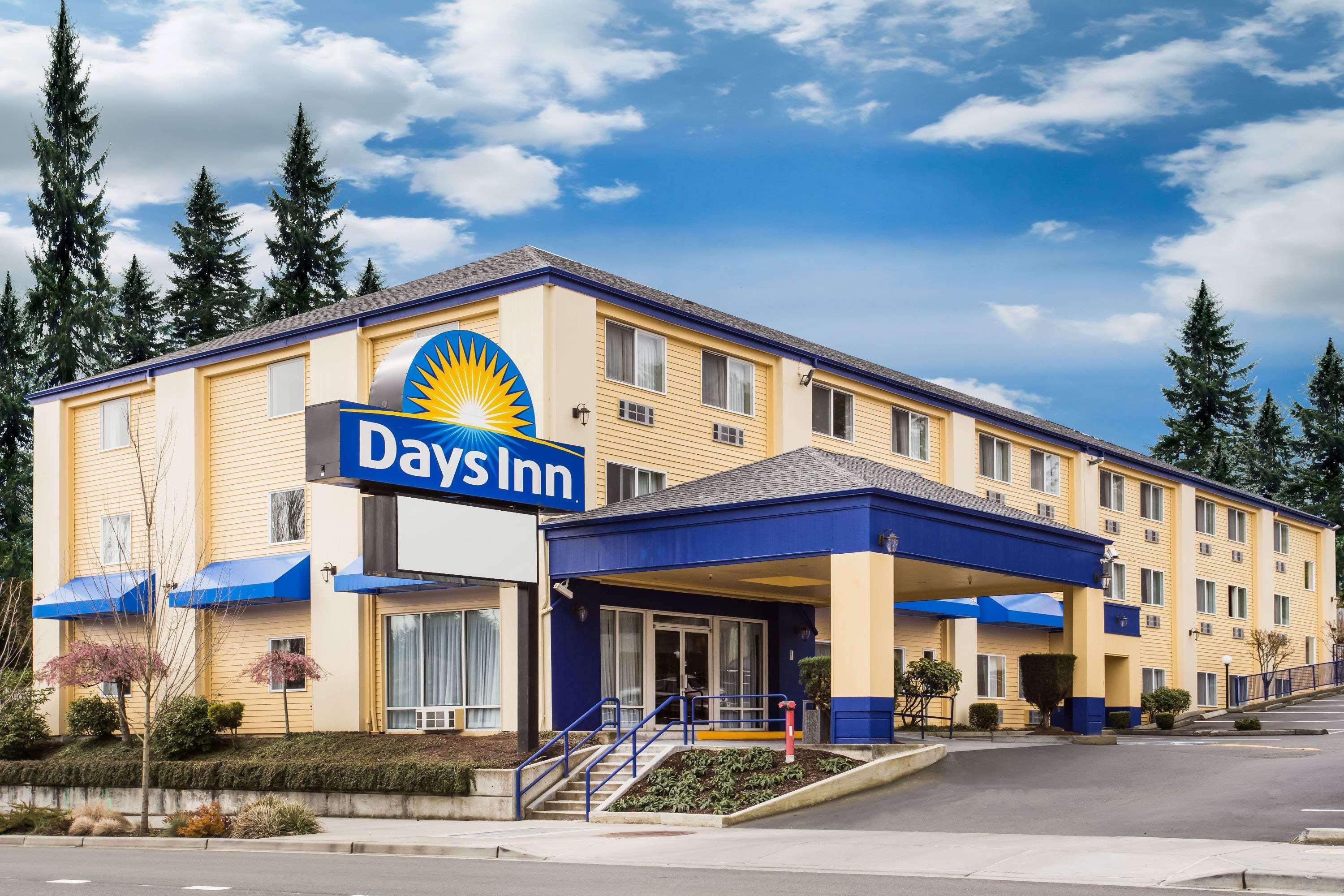 Days Inn By Wyndham Seattle Aurora Шорлайн Экстерьер фото